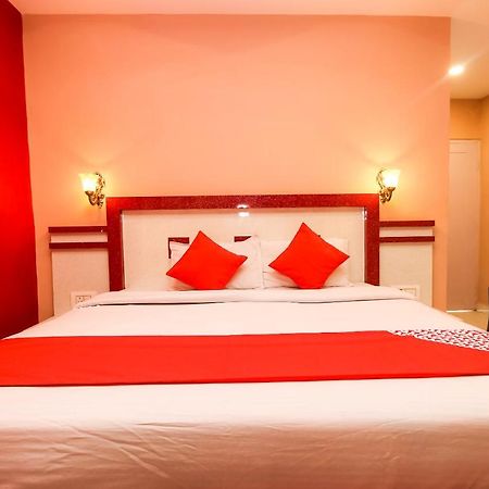 Oyo 10709 Hotel Sbt Visakhapatnam Eksteriør bilde