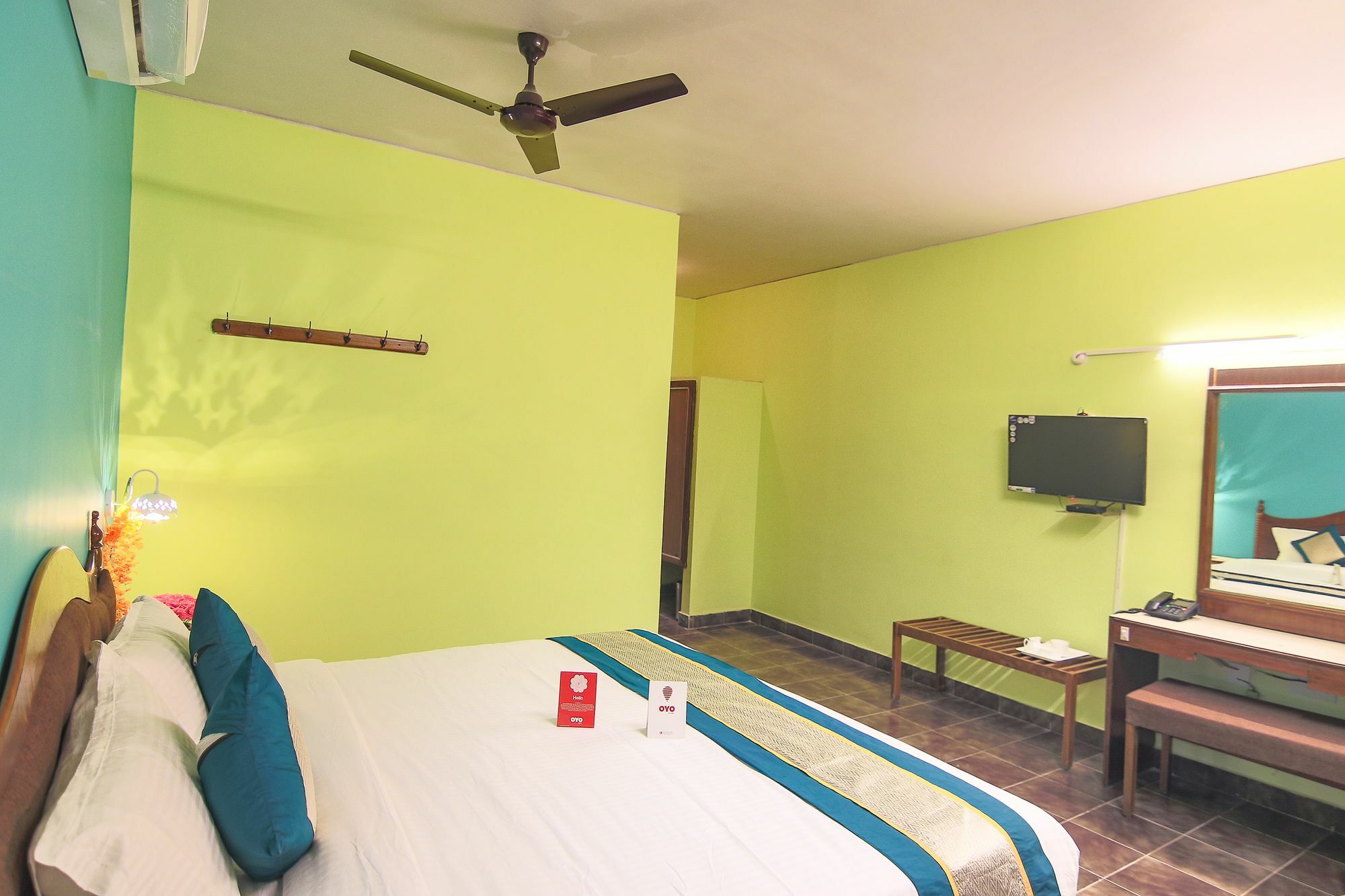 Oyo 10709 Hotel Sbt Visakhapatnam Eksteriør bilde