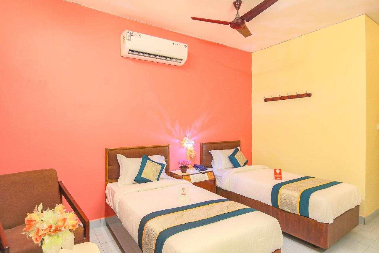 Oyo 10709 Hotel Sbt Visakhapatnam Eksteriør bilde