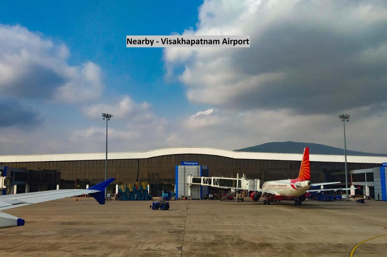 Oyo 10709 Hotel Sbt Visakhapatnam Eksteriør bilde
